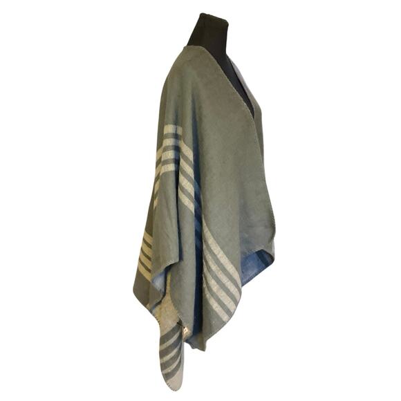 BB Dakota Reversible Poncho Cape Gray Stripe Open Drape Front One Size - Picture 2 of 5